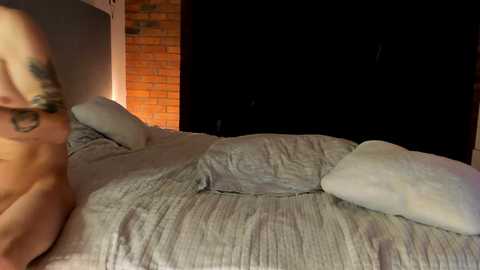 rachel_rey @ chaturbate on 20251023