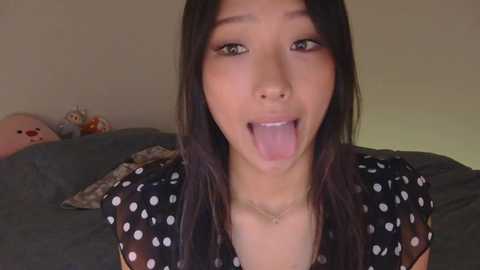 vivianwinters @ chaturbate on 20251023