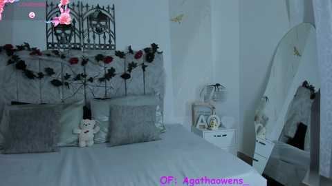 agathaowens @ chaturbate on 20251103