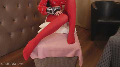 girl_i_am @ chaturbate on 20251109