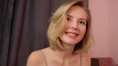 gwenkevwitch @ chaturbate on 20251110