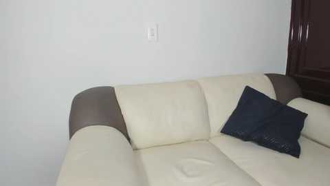 skinny_candy18 @ chaturbate on 20251110