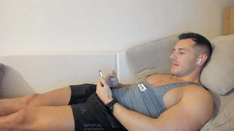 roberto4ever @ chaturbate on 20251112