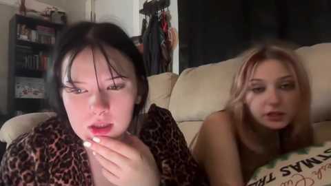 abs7719 @ chaturbate on 20251113