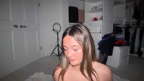 avaowenss @ chaturbate on 20251113