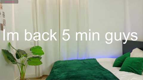 yess_kiki @ chaturbate on 20251113