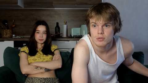 holdonbitch @ chaturbate on 20251116