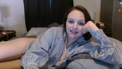 hi_cut_cutie @ chaturbate on 20251117