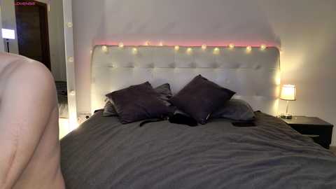 lust4elise @ chaturbate on 20251117