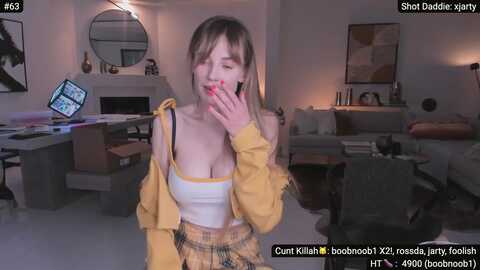 alexiskaren @ myfreecams on 20230830