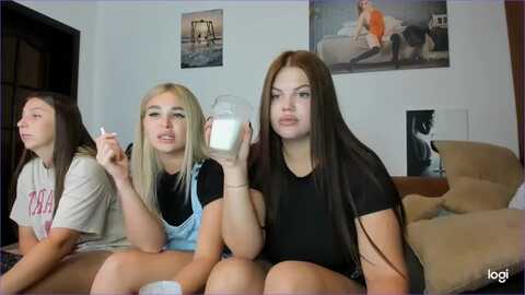 stefaninell @ myfreecams on 20230830