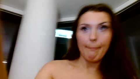 britheawkward @ myfreecams on 20230902