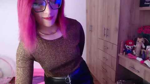 miahot21 @ myfreecams on 20230902
