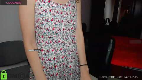 bestiekarina @ myfreecams on 20230903