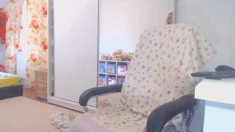 merlyn4u @ myfreecams on 20230903