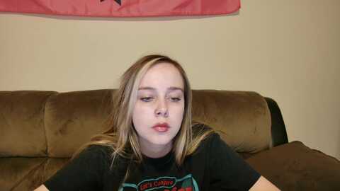 lunalovelyy @ myfreecams on 20230904