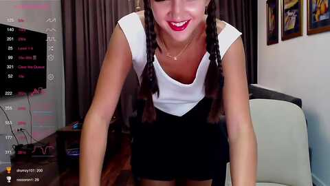 rockqueenb @ myfreecams on 20230904
