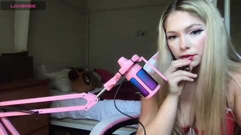 lolypopbubble @ myfreecams on 20230905