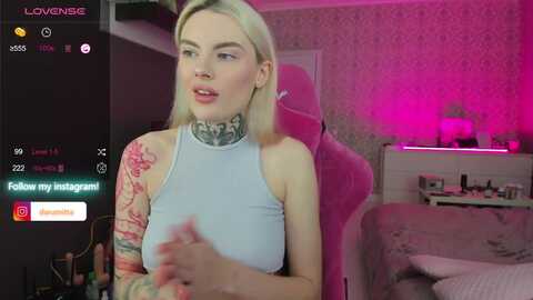 jennyquenn @ myfreecams on 20230906