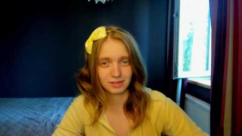 oliviawhites @ myfreecams on 20230906