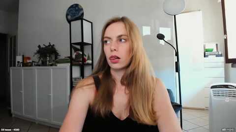 personage @ myfreecams on 20230906
