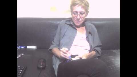 sexygeny @ myfreecams on 20230906