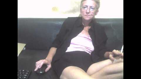 sexygeny @ myfreecams on 20230907