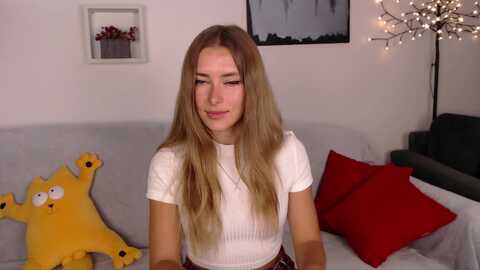 simonswife @ myfreecams on 20230907