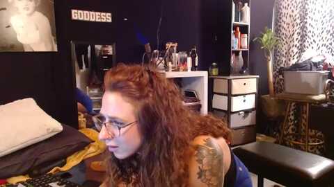 littlemisszee @ myfreecams on 20230908