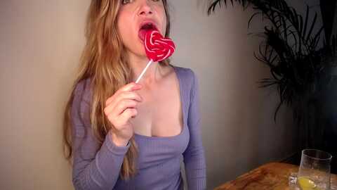 misschloe2 @ myfreecams on 20230908