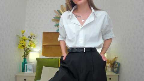irisadams @ myfreecams on 20230910