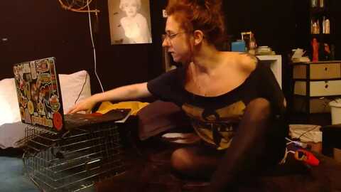 littlemisszee @ myfreecams on 20230910
