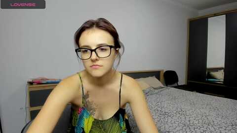 lovelymirra @ myfreecams on 20230910