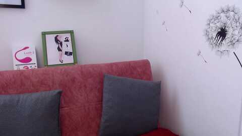 luna_venus @ myfreecams on 20230911