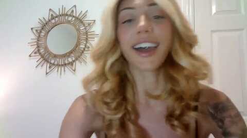 missrose2792 @ myfreecams on 20230911