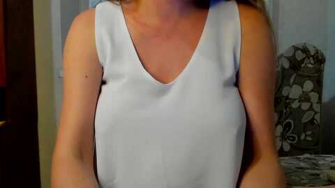 vikkybloom @ myfreecams on 20230914