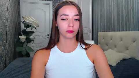 emeraldlilyyy @ myfreecams on 20230917