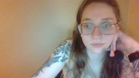 ladyelectra69 @ myfreecams on 20230917