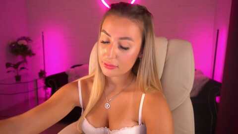 lia__angel @ myfreecams on 20230917