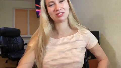 miss_sylvia @ myfreecams on 20230917