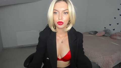 emeraldtopaz @ myfreecams on 20230918