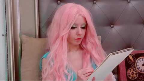 freyagold @ myfreecams on 20230921