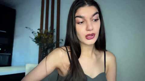 bowtorina @ myfreecams on 20230922