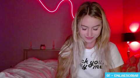 lovelyemilia @ myfreecams on 20230922