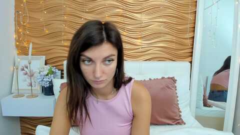 luckysandra @ myfreecams on 20230922