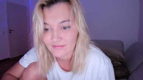 fire_ice_emma @ myfreecams on 20230923