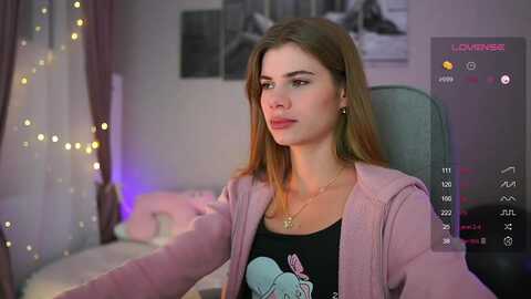 rileyreid_18 @ myfreecams on 20230923