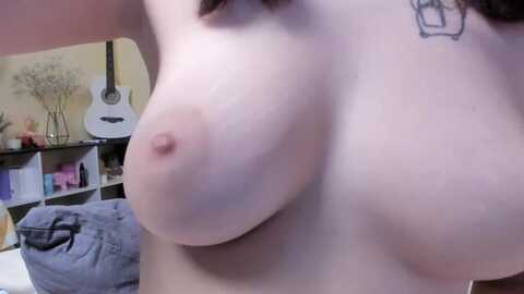 milly_saint @ myfreecams on 20230924