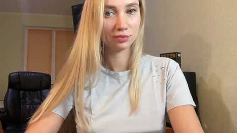 miss_sylvia @ myfreecams on 20230924