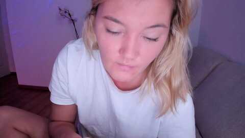 fire_ice_emma @ myfreecams on 20230925